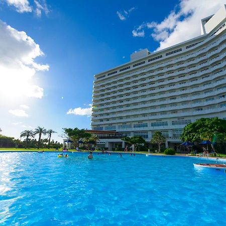 Royal Hotel Okinawa Zanpamisaki Йомітан Екстер'єр фото