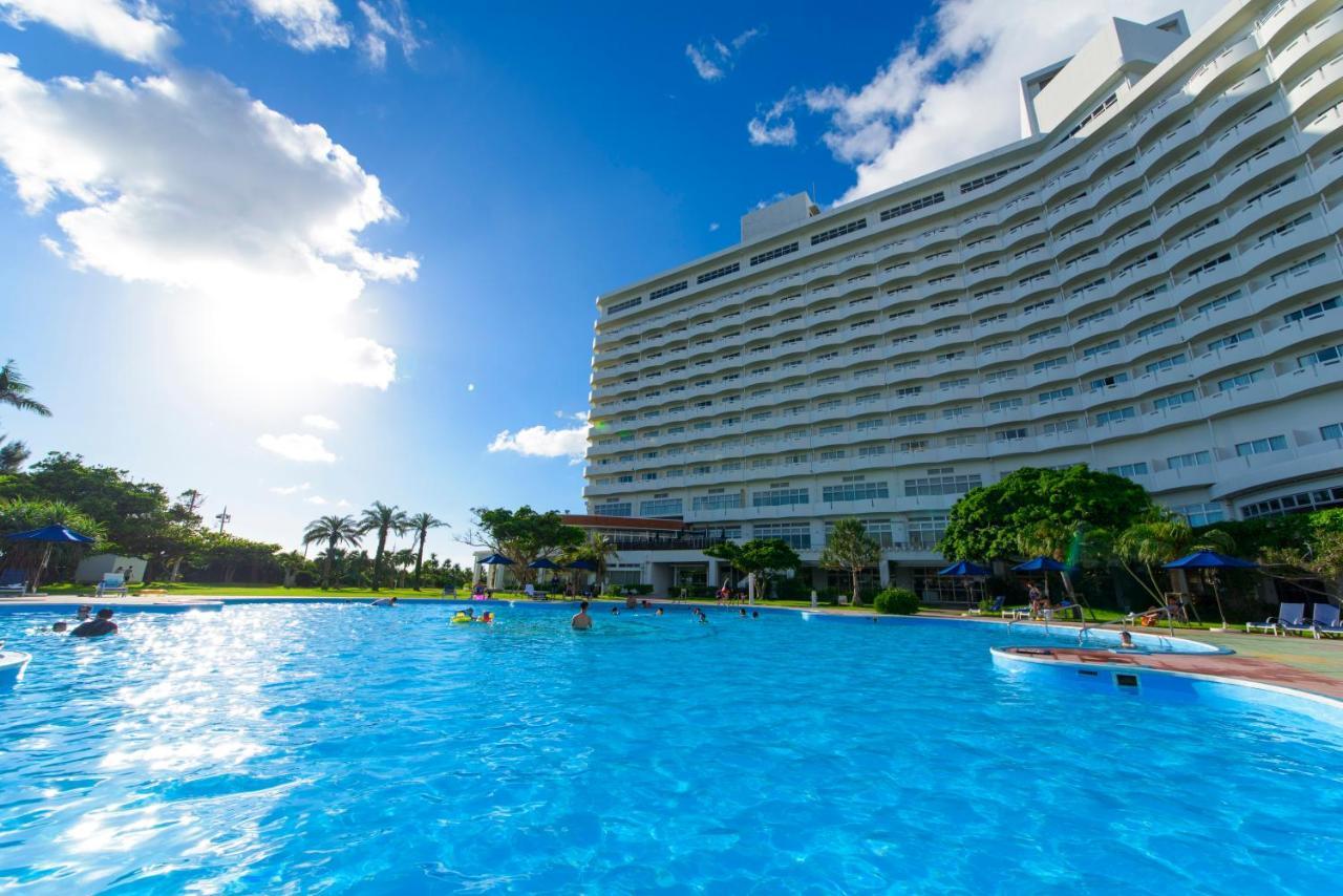 Royal Hotel Okinawa Zanpamisaki Йомітан Екстер'єр фото